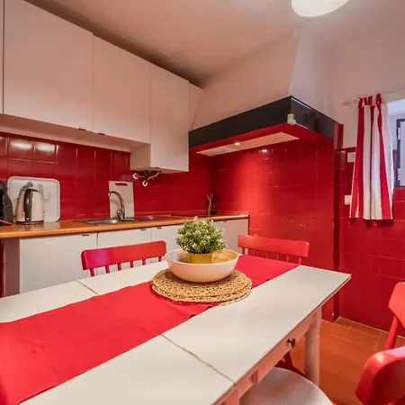 דירה Cozy 2br In Bairro Alto - | By Airnest
