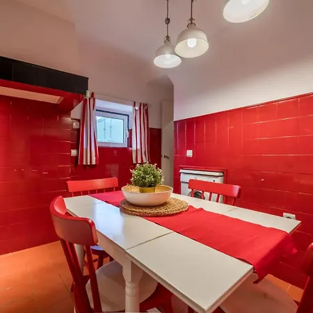 דירה Cozy 2br In Bairro Alto - | By Airnest