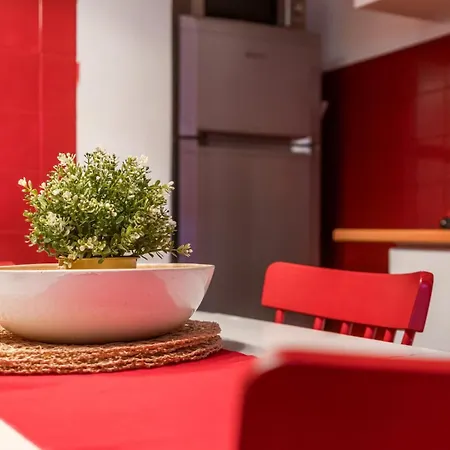 Cozy 2br In Bairro Alto - | By Airnest דירה ליסבון